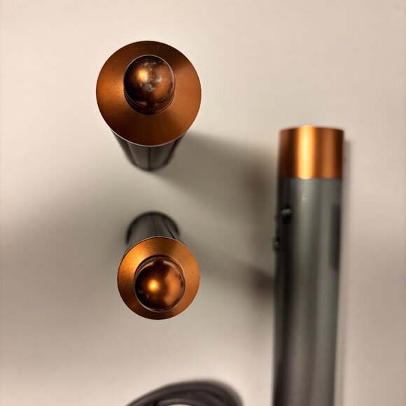 Dyson Airwrap Complete Multi-Styler Styler Nickel/Copper with (six) Attachments - Picture 5 of 15